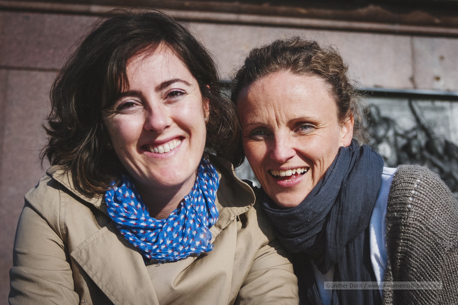 Zwei spanische Frauen in Berlin